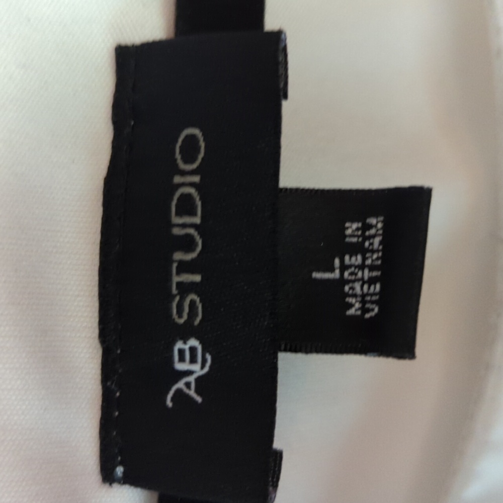 Blouse - Picture 2 of 5
